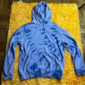 Very comfortable and true fitting sweater for well dressed great people.